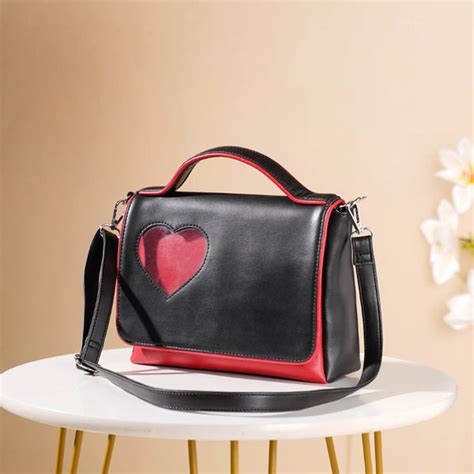 Heart Sling Bag Black And Red Online - Premium Sling Bag | Nestasia