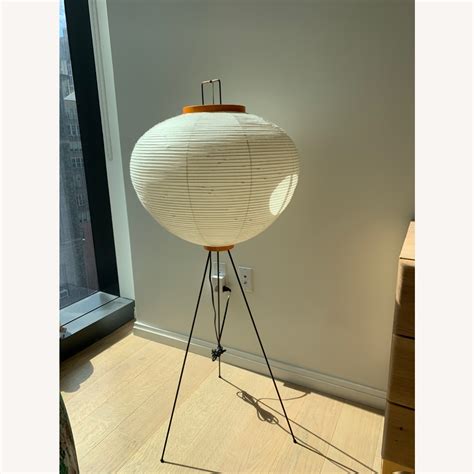 Noguchi Akari 10A Floor Lamp - AptDeco