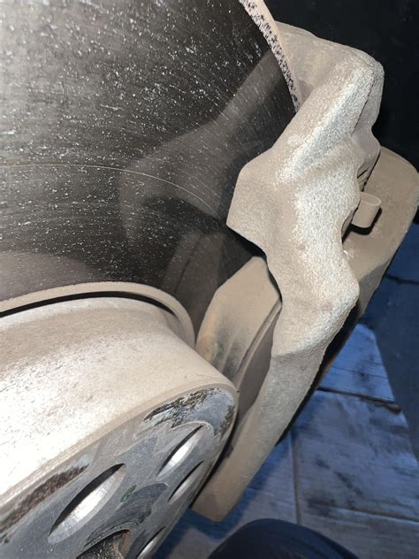 2021 jetta 40k miles back brake pads vs front pads : r/jetta