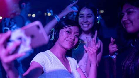 Is 'bhajan clubbing' the coolest new way to party in India?