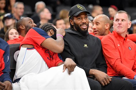 Clippers' Kawhi Leonard Suffers Massive Injury Setback, Will Be ...