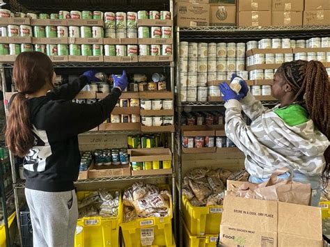 Long Beach Community Table
