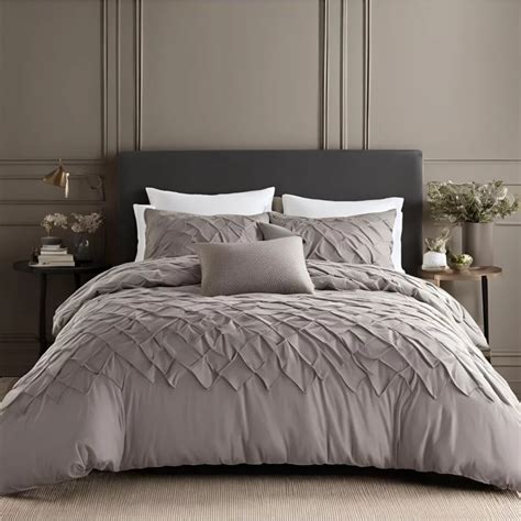 Stylish Grey Bedroom Bedding Ideas for a Cozy Retreat