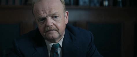 Toby Jones and Martin Freeman's "stand-out" murder mystery is now ...