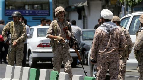 Iran detains Islamic State linked group