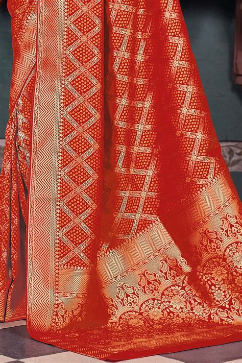 Buy Vermillion Red Bandhani Design Banarasi Saree online-Karagiri