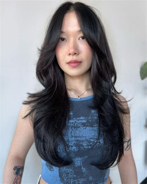 Long Hair Wolf Cut Is The Trendy Style You Need This Season | Long hair ...