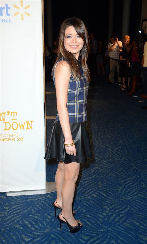 3000 x 4961 id. 901965