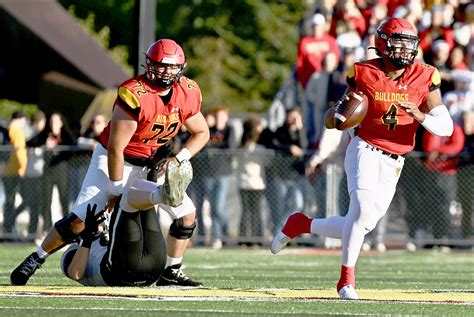 Ferris State football team bounces back after tough loss, dominating ...