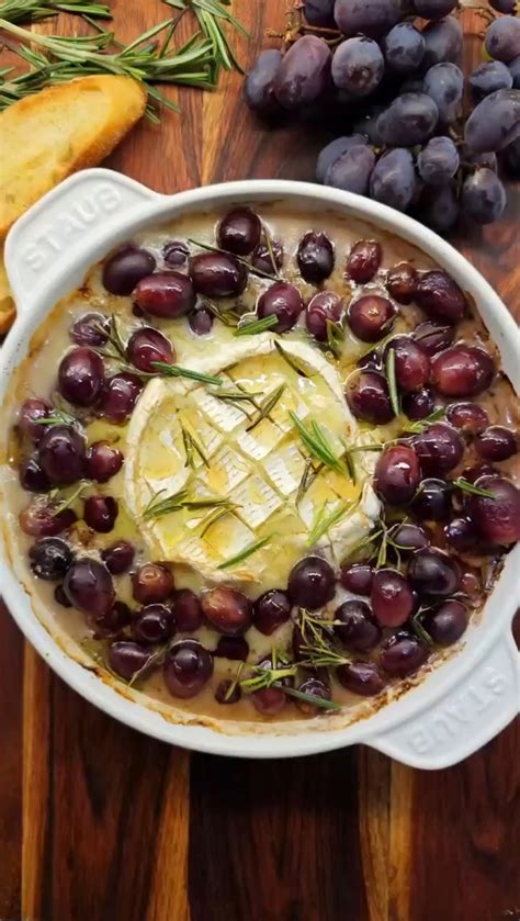 The Dreamiest Baked Brie with Grapes and Honey
