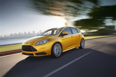 Ford Focus ST (2013) - picture 7 of 16