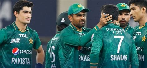 Indian Fans Heckled & Denied Entry Into Dubai Stadium & People Feel ...