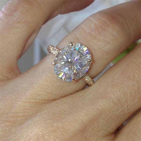 engagement rings moissanite