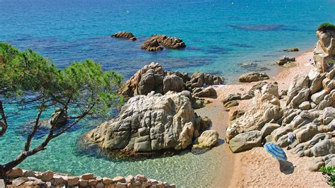 Costa Brava Holidays 2025 / 2026 from £329 - easyJet holidays