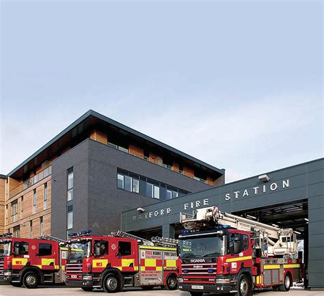 'Cross picket lines and earn £1,000 per shift' | Daily Mirror UK ...