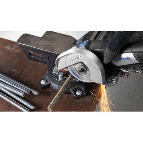 Dremel Ultra-Saw 7.5-Amp 4-in Corded Compact Saw Kit Circular Saw US40 ...