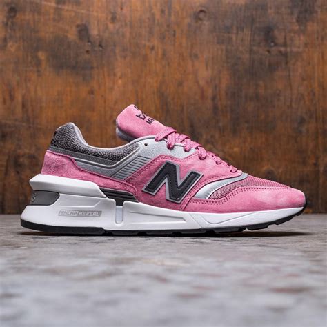 New Balance 997 Rose