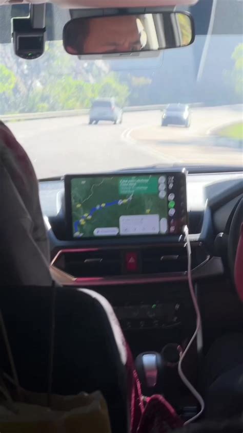 Add 4 clips - CapCut