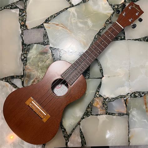 中古 調整済 Famous コンサートウクレレ FC-3 | UKULELE DARUMA