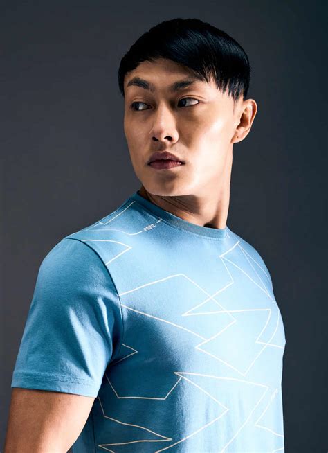 Men Blue Abstract Print Short Sleeve Stretch T-shirt | Pepe Jeans India