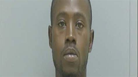 Burglary suspect wanted by Darlington County officials turns himself in