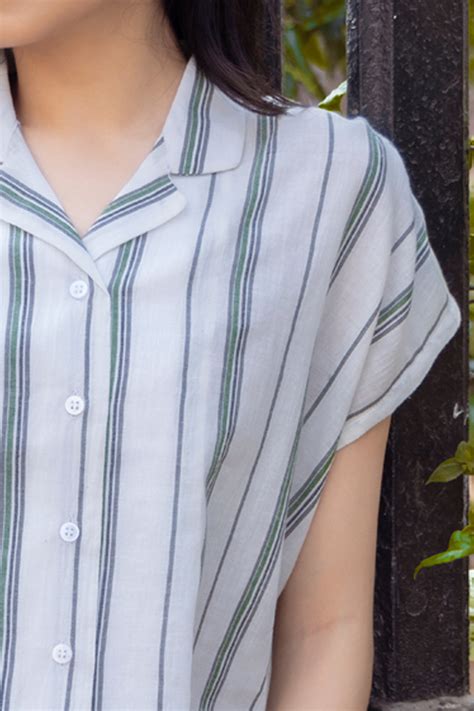 AMY Handwoven relaxed shirt – Indianpeacock