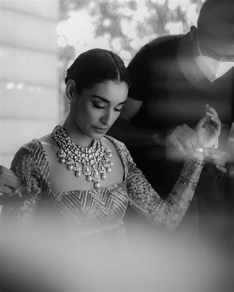 Celebrity Designer Manish Malhotra Presents 'Ruhaaniyat' at FDCI India ...