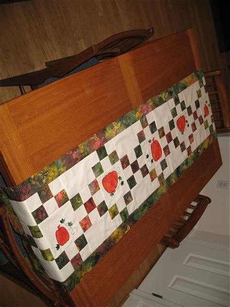 Fall Pumpkin Table Runner