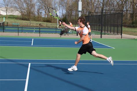 Photos: Varsity and JV Tennis vs Neosho – Republic Tiger Sports