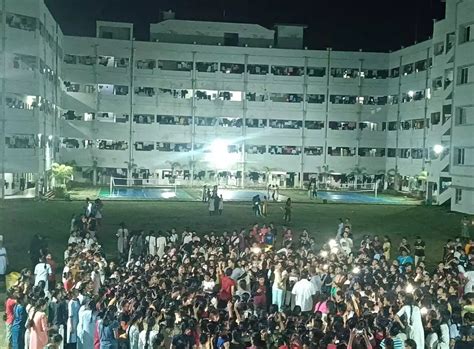 Andhra: SR Gudlavalleru Engineering College students allege cameras ...