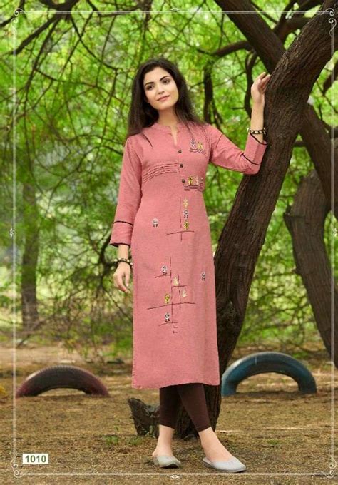 Wholesale Kurtis in Surat : Starting ₹ 99 to 1999 Available ...