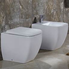 vaso bagno metropolitan rak sanitari coppia vaso bidet filomuro e vaso bagno metropolitan rak sanitari coppia vaso bidet filomuro e
