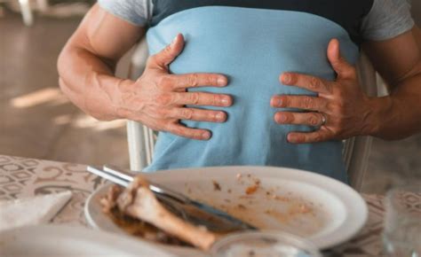 Claire Eating Burping 的图像结果