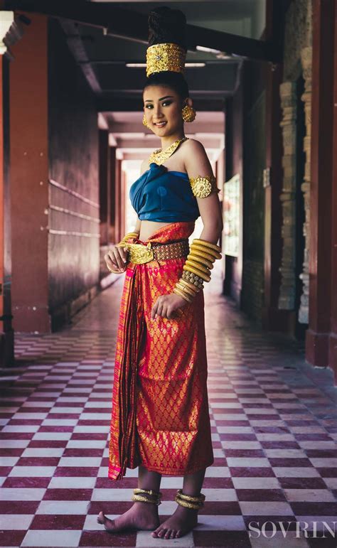 cambodia Traditional Dance, Traditional Fashion, Traditional Dresses ...
