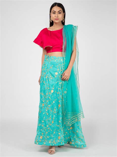Buy Plain & Simple Lehenga Sets Online At Upto 50% Discounts