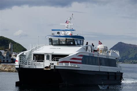 HADAR, Passenger Ship - Details and current position - IMO 9517185 ...