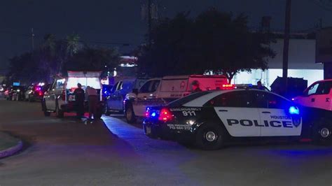 HPD: Narcotics suspect taken to hospital, dies after struggle with ...
