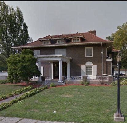 Sheldon T Banks Funeral Chapel, 3021 S Dort Hwy, Flint, MI 48507, US ...