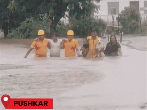 Houses & vehicles submerged in Pushkar; Ajmer schools shut: Villagers ...