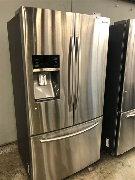 SAMSUNG 36" WIDE DOUBLE DOOR FRIDGE/FREEZER COMBO WITH ICE MAKER MODEL ...