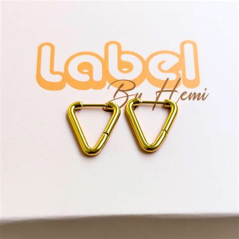 Triangle Hoops – Label By Hemi