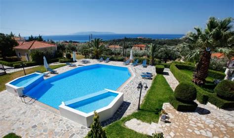 KEFALONIAN ONEIRA VILLAS (Trapezaki) - Villa Reviews, Photos, Rate ...