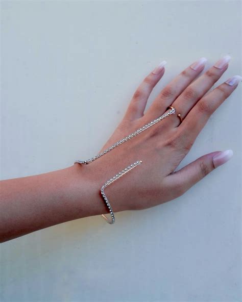 Ishkaara: Stunning Bracelet Designs To Uplift Your Look