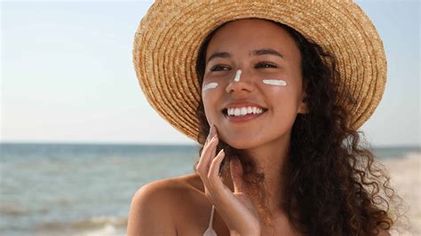 Non-Comedogenic Sunscreen for Oily Skin: Benefits and Uses