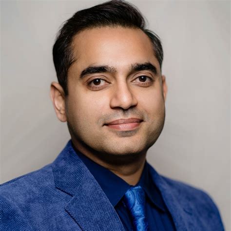 Dr. Yasir Khan - International PX Congress