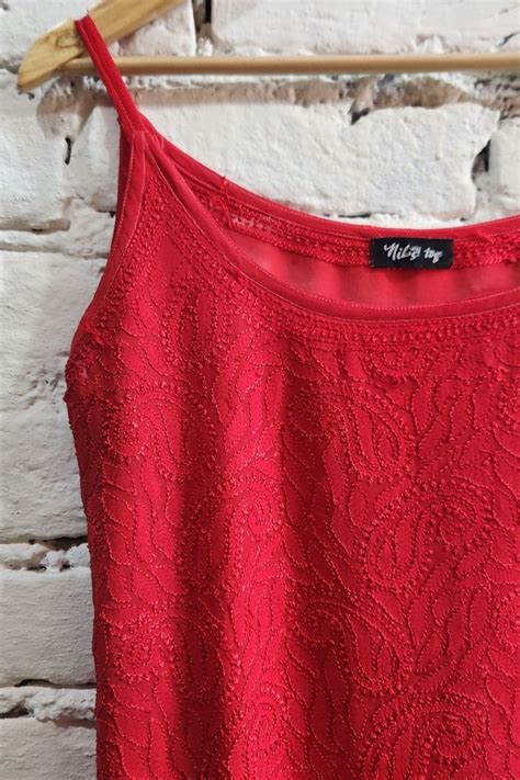 Buy Strappy Red Chikankari Short kurti for Women Online - by Nibs Tog