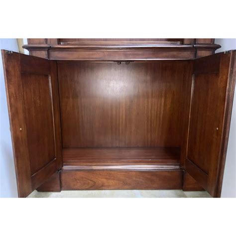 Woodbridge Furniture Co. Mahogany Finished Column Bookcase