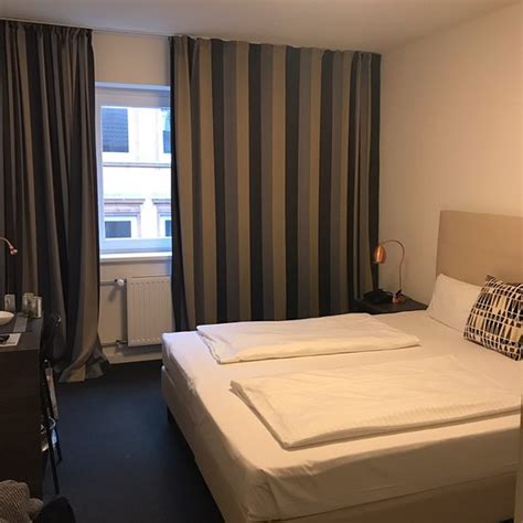 HEIMAT ST. PAULI (Hamburg) - Lodge Reviews, Photos, Rate Comparison ...