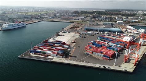中国远洋海运 集团要闻 比雷埃夫斯港2019年集装箱吞吐量突破500万TEU