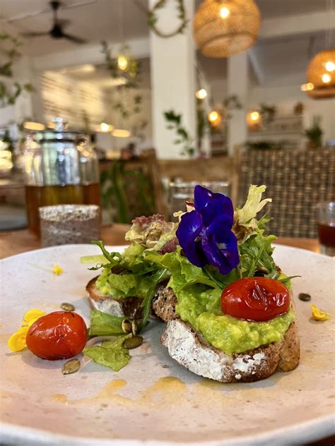 Top 10 Best Vegan-friendly Restaurants in Ubud - Thyme with Tina